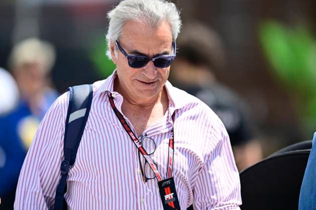 F1 Grand Prix of Saudi Arabia - Qualifying Carlos Sainz Sr. chats during the qualifying of the Saudi Arabia GP, the 5th round of the Formula 1 World Championship, WM, Weltmeisterschaft at the Jeddah Corniche Circuit in Jeddah, Saudi Arabia, on April 19, 2025. Jeddah Saudia Arabia  Copyright: xAndreaxDiodatox originalFilename:diodato-f1saudia250419_npEbh.jpg