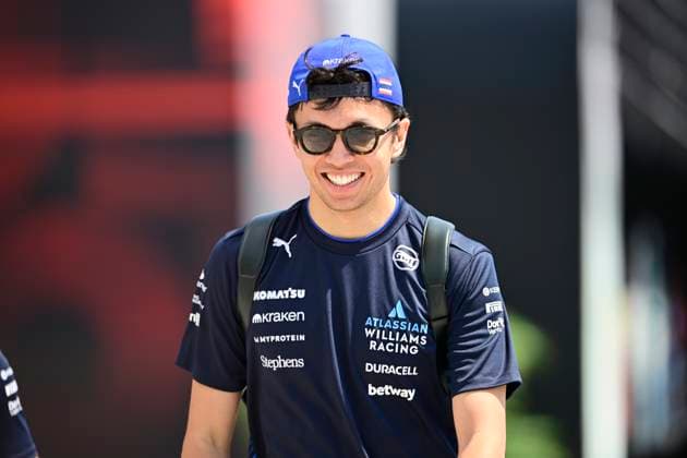 F1 Grand Prix of Saudi Arabia - Qualifying Alexander Albon of the Williams F1 Team chats during the qualifying of the Saudi Arabia GP, the 5th round of the Formula 1 World Championship, WM, Weltmeisterschaft at the Jeddah Corniche Circuit in Jeddah, Saudi Arabia, on April 19, 2025. Jeddah Saudia Arabia  Copyright: xAndreaxDiodatox originalFilename:diodato-f1saudia250419_npn1c.jpg