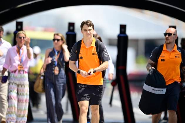 F1 Grand Prix of Saudi Arabia - Qualifying Oscar Piastri of the McLaren F1 Team chats during the qualifying of the Saudi Arabia GP, the 5th round of the Formula 1 World Championship, WM, Weltmeisterschaft at the Jeddah Corniche Circuit in Jeddah, Saudi Arabia, on April 19, 2025. Jeddah Saudia Arabia  Copyright: xAndreaxDiodatox originalFilename:diodato-f1saudia250419_npDf4.jpg