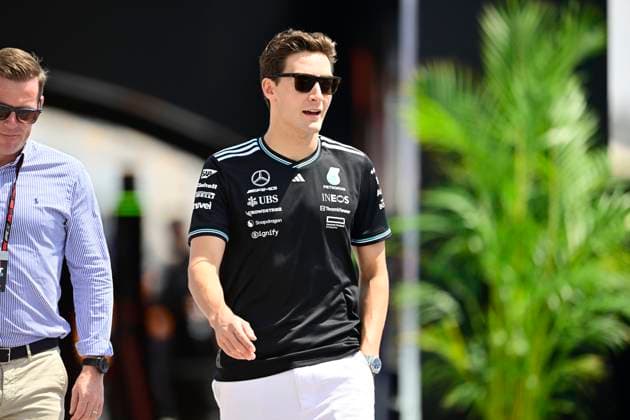 F1 Grand Prix of Saudi Arabia - Qualifying George Russell of Mercedes-AMG Petronas chats during the qualifying of the Saudi Arabia GP, the 5th round of the Formula 1 World Championship, WM, Weltmeisterschaft at Jeddah Corniche Circuit in Jeddah, Saudi Arabia, on April 19, 2025. Jeddah Saudia Arabia  Copyright: xAndreaxDiodatox originalFilename:diodato-f1saudia250419_npS3t.jpg