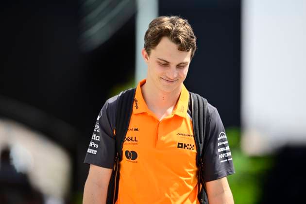 F1 Grand Prix of Saudi Arabia - Qualifying Oscar Piastri of the McLaren F1 Team chats during the qualifying of the Saudi Arabia GP, the 5th round of the Formula 1 World Championship, WM, Weltmeisterschaft at the Jeddah Corniche Circuit in Jeddah, Saudi Arabia, on April 19, 2025. Jeddah Saudia Arabia  Copyright: xAndreaxDiodatox originalFilename:diodato-f1saudia250419_npSx0.jpg