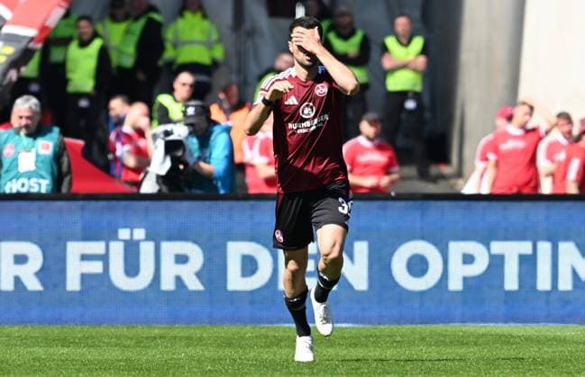 19 04 2024 Soccer Season 2024 2025 2 Soccer Bundesliga 30 Matchday 1 FC Nürnberg FCN Club SC Paderborn 07 SCP Sportfoto Zink xwoxzix DFL regulations prohibit any use of photographs as image sequences and or quasi video only for editorial use Torjubel Jubel nach Treffer Tor Torschuß zum 2 3 durch Mahir Emreli 30, 1 FC Nürnberg FCN