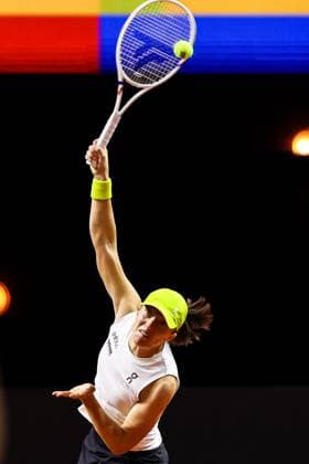 In the picture Iga Swiatek POL Jelena Osstapenko LAT vs Iga Swiatek POL GER, Porsche Tennis Grand Prix GP Stuttgart 2025, WTA500, 19 04 2025 GER, Porsche Tennis Grand Prix GP Stuttgart 2025, WTA500, 19 04 2025 Stuttgart Copyright: xEibner-Pressefoto RogerxBuerkex EP