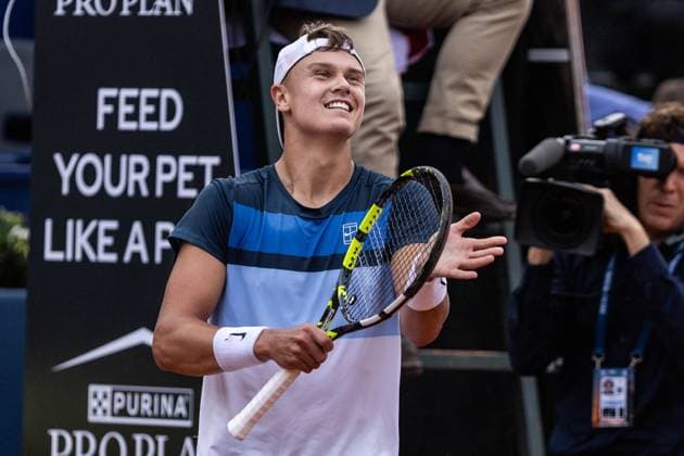 April 19, 2025, Barcelona, Barcelona, Spain: Holger Rune of Denmark during the semifinals between Karen Khachanov on Barcelona Open Banc Sabadell Trofeo Conde de Godo on April 19, 2025 in Barcelona, Spain. Barcelona Spain - ZUMAs316 20250419_znp_s316_023 Copyright: xMartixSeguraxRamonedax