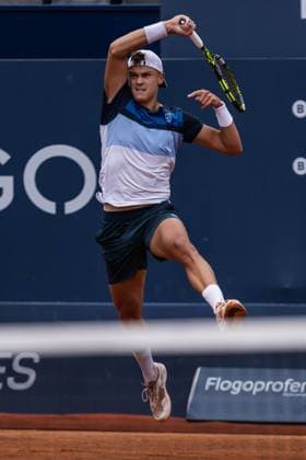 April 19, 2025, Barcelona, Barcelona, Spain: Holger Rune of Denmark during the semifinals between Karen Khachanov on Barcelona Open Banc Sabadell Trofeo Conde de Godo on April 19, 2025 in Barcelona, Spain. Barcelona Spain - ZUMAs316 20250419_znp_s316_032 Copyright: xMartixSeguraxRamonedax