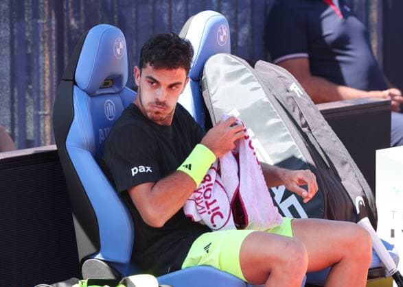 Francisco Cerundolo ARG sits on the bench during the break Copyright: xJuergenxHasenkopfx
