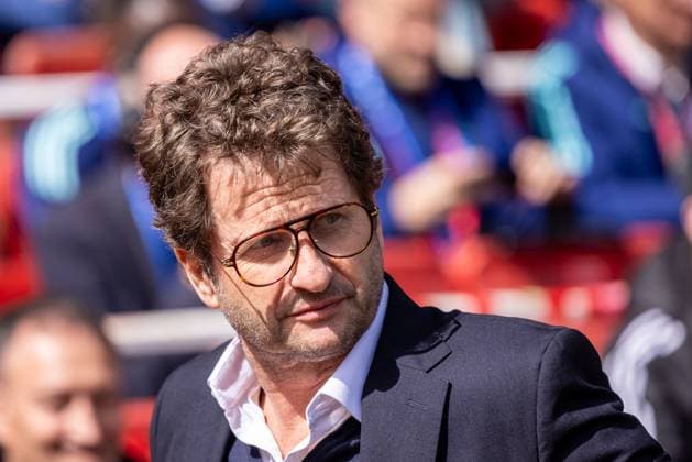 Football - 2024 2025 UEFA Women™s Champions League - Semi-Final - First Leg - Arsenal vs Olympique Lyonnais - Emirates Stadium - Saturday 19th April 2025 Joe Montemurro, Coach of Olympique Lyonnais, ahead of kick off at the Emirates Stadium COLORSPORT DANIEL BEARHAM  csp_ars_lyo_db_19042025_