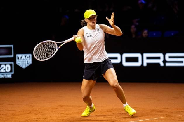 In the picture Iga Swiatek Jelena Osstapenko LAT vs Iga Swiatek POL GER, Porsche Tennis Grand Prix GP Stuttgart 2025, WTA500, 19 04 2025 GER, Porsche Tennis Grand Prix GP Stuttgart 2025, WTA500, 19 04 2025 Stuttgart Copyright: xEibner-Pressefoto RogerxBuerkex EP
