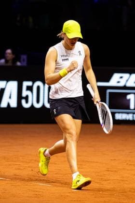 In the picture Iga Swiatek Jelena Ostapenko LAT vs Iga Swiatek POL GER, Porsche Tennis Grand Prix GP Stuttgart 2025, WTA500, 19 04 2025 GER, Porsche Tennis Grand Prix GP Stuttgart 2025, WTA500, 19 04 2025 Stuttgart Copyright: xEibner-Pressefoto RogerxBuerkex EP