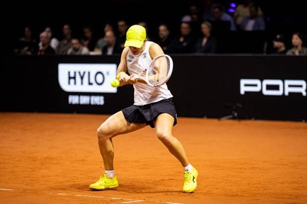 In the picture Iga Swiatek Jelena Ostapenko LAT vs Iga Swiatek POL GER, Porsche Tennis Grand Prix GP Stuttgart 2025, WTA500, 19 04 2025 GER, Porsche Tennis Grand Prix GP Stuttgart 2025, WTA500, 19 04 2025 Stuttgart Copyright: xEibner-Pressefoto RogerxBuerkex EP