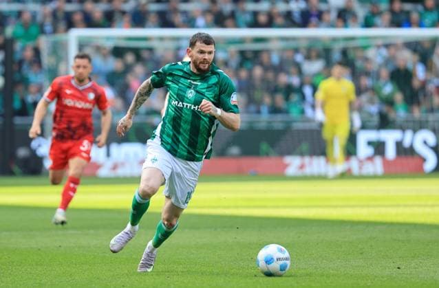 GER, 1 FBL SV Werder Bremen vs VfL Bochum 19 04 2025, wohninvest Weserstadion, Bremen, GER, 1 FBL SV Werder Bremen vs VfL Bochum in the picture picture shows Oliver Burke Werder Bremen 15 on the ball nordphotoxGmbHx xTauchnitz nph00059