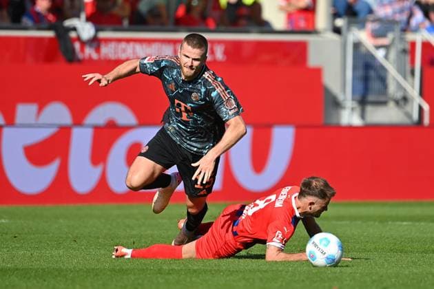 Eric DIER Bayern Muenchen , Action,duel against Leonardo SCIENZA Heidenheim Football 1 Bundesliga Season 2024 2025, 30 Matchday, Matchday30 1 FC Heidenheim FC Bayern Muenchen 0 4 on 19 04 2025, VOITH ARENA