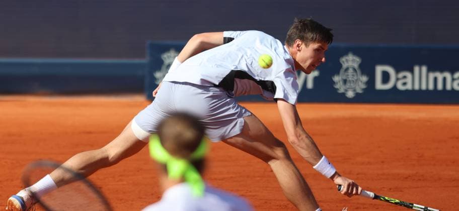 Fabian Marozsan HUN on the ball, in the semi-final, duel, action, against Alexander Zverev GER Tennis BMW Open by Bitpanda ATP 500 Munich 19 04 2025 PHOTO Mladen Lackovic LakoPress