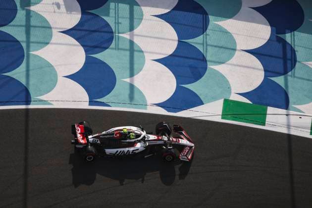 F1 - SAUDI ARABIAN GRAND PRIX 2025 87 BEARMAN Ollie Oliver (gbr), Haas F1 Team VF-25 Ferrari, action during the Formula 1 STC Saudi Arabian Grand Prix 2025, 5th round of the 2025 FIA Formula One World Championship, WM, Weltmeisterschaft from April 18 to 20, 2025 on the Jeddah Corniche Circuit, in Jeddah, Saudi Arabia - JeddahSaudi Arabia  Copyright: xXavixBonillax