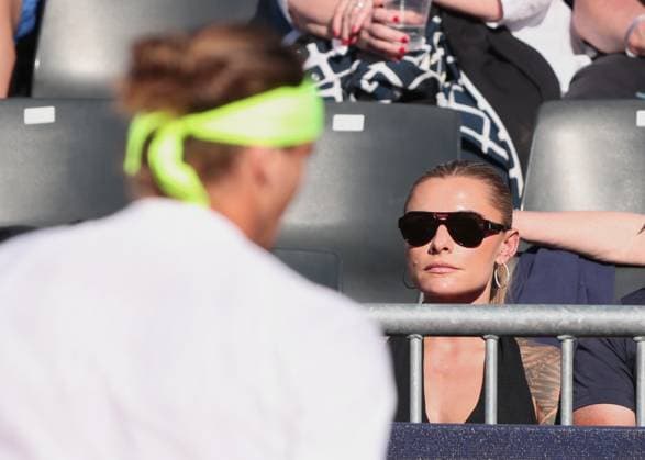blurred in the foreground Alexander Zverev, girlfriend Sophia Thomalla in the players box Tennis BMW Open 2025 ATP MTTC Iphitos Munich Germany April 19, 2025 Copyright: xJuergenxHasenkopfx