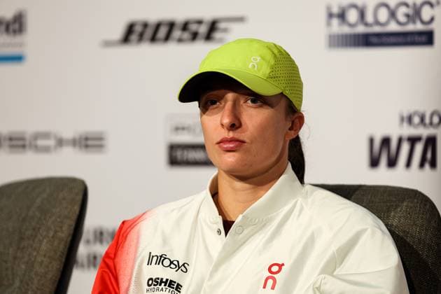 In the picture Iga Swiatek during the interview after the match Jelena Ostapenko LAT vs Iga Swiatek POL GER, Porsche Tennis Grand Prix GP Stuttgart 2025, WTA500, 19 04 2025 GER, Porsche Tennis Grand Prix GP Stuttgart 2025, WTA500, 19 04 2025 Stuttgart Copyright: xEibner-Pressefoto RogerxBuerkex EP