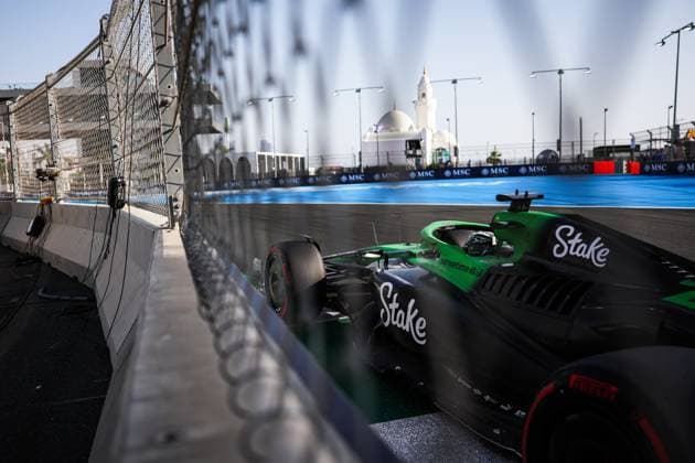 F1 - SAUDI ARABIAN GRAND PRIX 2025 27 HULKENBERG Nico (ger), Stake F1 Team Kick C45, action during the Formula 1 STC Saudi Arabian Grand Prix 2025, 5th round of the 2025 FIA Formula One World Championship, WM, Weltmeisterschaft from April 18 to 20, 2025 on the Jeddah Corniche Circuit, in Jeddah, Saudi Arabia - JeddahSaudi Arabia  Copyright: xANTONINxVINCENTx