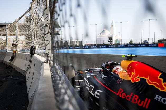 F1 - SAUDI ARABIAN GRAND PRIX 2025 22 TSUNODA Yuki (jap), Red Bull Racing RB21, action during the Formula 1 STC Saudi Arabian Grand Prix 2025, 5th round of the 2025 FIA Formula One World Championship, WM, Weltmeisterschaft from April 18 to 20, 2025 on the Jeddah Corniche Circuit, in Jeddah, Saudi Arabia - JeddahSaudi Arabia  Copyright: xANTONINxVINCENTx