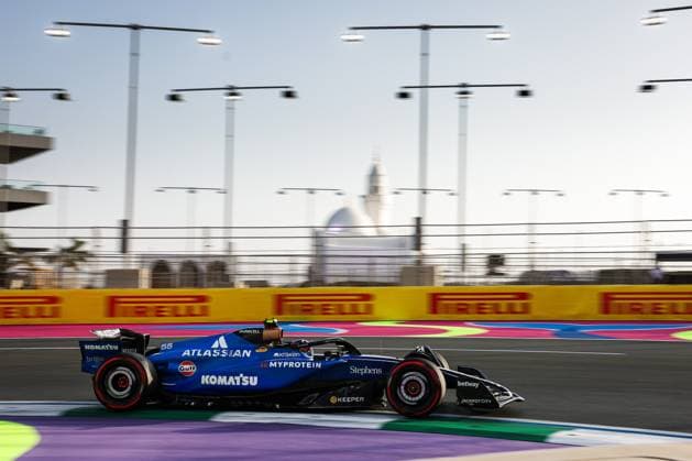 F1 - SAUDI ARABIAN GRAND PRIX 2025 55 SAINZ Carlos (spa), Williams Racing FW47, action during the Formula 1 STC Saudi Arabian Grand Prix 2025, 5th round of the 2025 FIA Formula One World Championship, WM, Weltmeisterschaft from April 18 to 20, 2025 on the Jeddah Corniche Circuit, in Jeddah, Saudi Arabia - JeddahSaudi Arabia  Copyright: xANTONINxVINCENTx