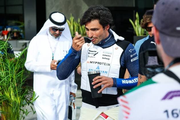F1 - SAUDI ARABIAN GRAND PRIX 2025 SAINZ Carlos (spa), Williams Racing FW47, portrait during the Formula 1 STC Saudi Arabian Grand Prix 2025, 5th round of the 2025 FIA Formula One World Championship, WM, Weltmeisterschaft from April 18 to 20, 2025 on the Jeddah Corniche Circuit, in Jeddah, Saudi Arabia - JeddahSaudi Arabia  Copyright: xFLORENTxGOODENx