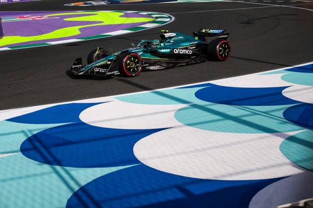 F1 - SAUDI ARABIAN GRAND PRIX 2025 14 ALONSO Fernando (spa), Aston Martin F1 Team AMR24, action during the Formula 1 STC Saudi Arabian Grand Prix 2025, 5th round of the 2025 FIA Formula One World Championship, WM, Weltmeisterschaft from April 18 to 20, 2025 on the Jeddah Corniche Circuit, in Jeddah, Saudi Arabia - JeddahSaudi Arabia  Copyright: xFLORENTxGOODENx