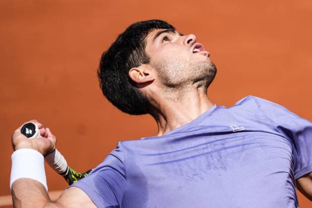 April 19, 2025, Barcelona, Barcelona, Spain: Carlos Alcaraz of Spain during the semifinals between Arthur Fils of France on Barcelona Open Banc Sabadell Trofeo Conde de Godo on April 19, 2025 in Barcelona, Spain. Barcelona Spain - ZUMAs316 20250419_znp_s316_044 Copyright: xMartixSeguraxRamonedax