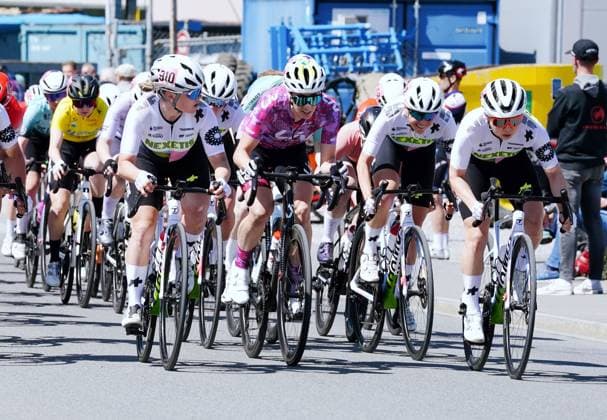 19 04 2025 44 GP Osterhas 2025 Women 901 Noelle Ruetschi SUI Team Nexetis Linda Indergand SUI Team LIV