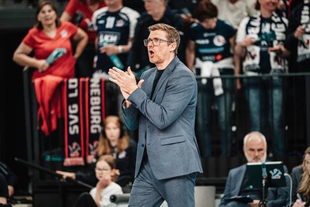 Volleyball Men Season 2024 2025 1 Volleyball Bundesliga Men Semifinal SVG Lüneburg vs VfB Friedrichshafen 19 04 2025 Coach Stefan Hübner SVG Lüneburg Lüneburg LKH Arena Niedersachsen Germany