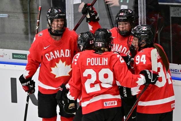 Laura Stacey of Canada, left, celebrates a goal with her teammates during the Ice hockey, Eishockey IIHF WomenÂ s World Championship, WM, Weltmeisterschaft semifinal match Canada vs Finland, Ceske Budejovice, Czech Republic, April 19, 2025. (CTKxPhoto VaclavxPancer) CTKPhotoP2025041905299  CTKPhotoP2025041905299