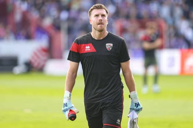 3 Liga VfL Osnabrück FC Ingolstadt 04 before the match Goalkeeper Boevink Pelle 26 FCI 3 Liga VfL Osnabrück FC Ingolstadt 04 Season 2024 2025
