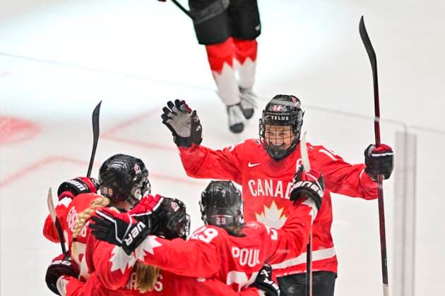 Renata Fast of Canada, right, celebrates a goal with her teammates during the Ice hockey, Eishockey IIHF WomenÂ s World Championship, WM, Weltmeisterschaft semifinal match Canada vs Finland, Ceske Budejovice, Czech Republic, April 19, 2025. (CTKxPhoto VaclavxPancer) CTKPhotoP2025041905737  CTKPhotoP2025041905737