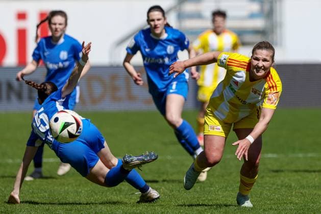 v li Dina Orschmann 1 FC Union Berlin, 11 on the ball, single image, full body, action, action, game scene, THE DFB REGULATIONS PROHIBIT ANY USE OF PHOTOGRAPHS AS IMAGE SEQUENCES AND OR QUASI VIDEO , 19 04 2025, Meppen Germany , Football, 2 Womens Bundesliga, SV Meppen 1 FC Union Berlin xobx