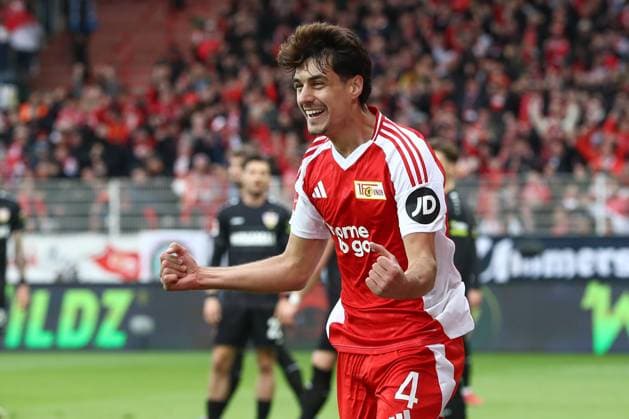 19 04 2025, xtgx, Fussball 1 Bundesliga, 1 FC Union Berlin VfB Stuttgart emspor, v l Diogo Leite Union Berlin, 4 Jubel, Torjubel, jubelt ueber das Tor, celebrate the goal, celebration DFL DFB REGULATIONS PROHIBIT ANY USE OF PHOTOGRAPHS as IMAGE SEQUENCES and or QUASI VIDEO Berlin