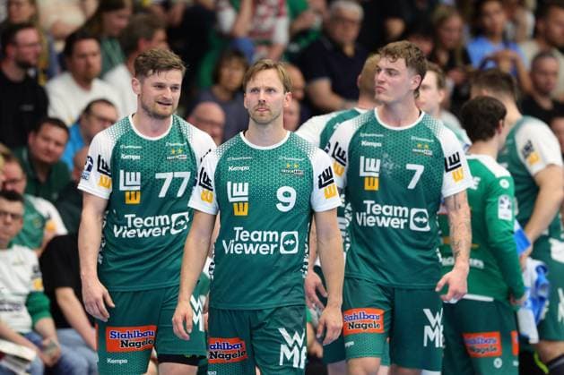 BAU 19 04 2025 Göppingen Handball FRISCH AUF Göppingen vs THW Kiel, f l David Schmidt Göppingen Andreas Flodman Göppingen Victor Klöve Göppingen