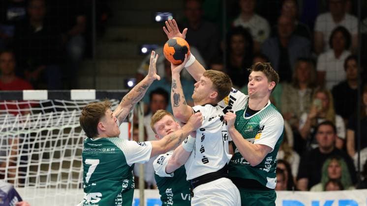 BAU 19 04 2025 Göppingen Handball FRISCH AUF Göppingen vs THW Kiel, f l Victor Köve Göppingen Ymis Gislason Göppingen Emil Madsen Kiel Oskar Sunnefeldt Göppingen