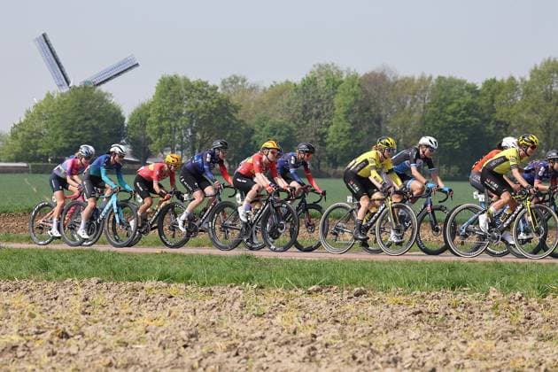 Valkenburg, 20-04-2025, cycling, Amstel Gold Race, women, the ladies are on their way in the 59th Amstel Gold Race 2025 Amstel Gold Race 2025 Women  x28844144x Copyright: