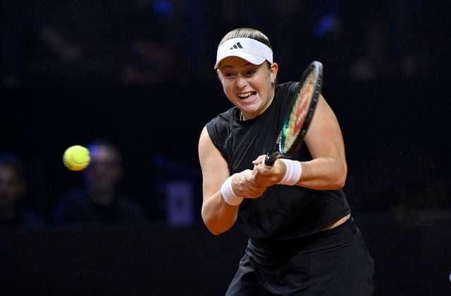 Jelena Ostapenko LAT Action Tennis Womens Porsche Cup Porsche Tennis Grand Prix GP Stuttgart 2025 Porsche Arena 20 04 2024 DFL REGULATIONS PROHIBIT ANY USE OF PHOTOGRAPHS AS IMAGE SEQUENCES AND OR QUASI VIDEO Tennis Womens Porsche Cup Porsche Tennis Grand Prix GP Stuttgart 2025