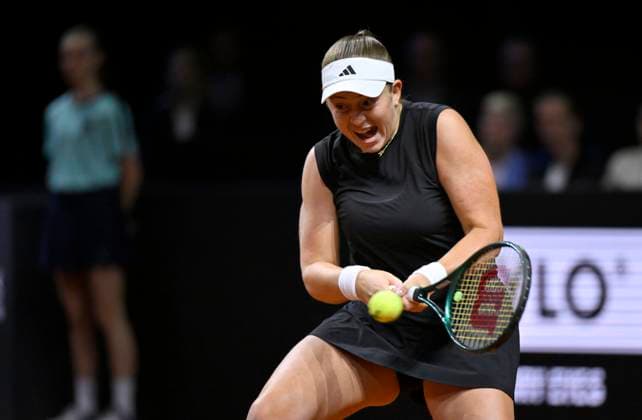 Jelena Ostapenko LAT Action Tennis Womens Porsche Cup Porsche Tennis Grand Prix GP Stuttgart 2025 Porsche Arena 20 04 2024 DFL REGULATIONS PROHIBIT ANY USE OF PHOTOGRAPHS AS IMAGE SEQUENCES AND OR QUASI VIDEO Tennis Womens Porsche Cup Porsche Tennis Grand Prix GP Stuttgart 2025