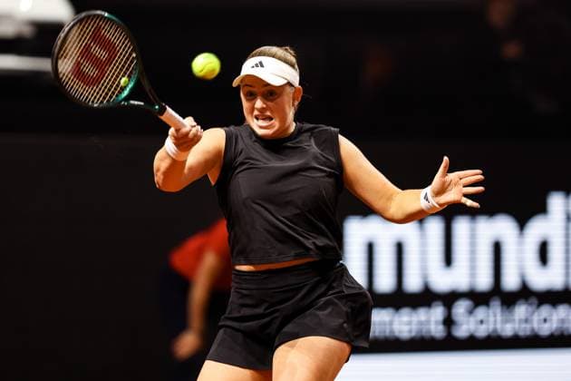 In the picture Jelena Ostapenko semi-final Ekaterina Alexandrova vs Jelena Ostapenko LAT GER, Porsche Tennis Grand Prix GP Stuttgart 2025, WTA500, 20 04 2025 GER, Porsche Tennis Grand Prix GP Stuttgart 2025, WTA500, 20 04 2025 Stuttgart Copyright: xEibner-Pressefoto RogerxBuerkex EP
