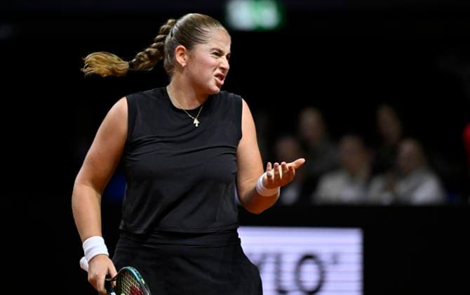 Jelena Ostapenko LAT disappointed Tennis Ladies Porsche Cup Porsche Tennis Grand Prix GP Stuttgart 2025 Porsche Arena 20 04 2024 DFL REGULATIONS PROHIBIT ANY USE OF PHOTOGRAPHS AS IMAGE SEQUENCES AND OR QUASI VIDEO Tennis Ladies Porsche Cup Porsche Tennis Grand Prix GP Stuttgart 2025