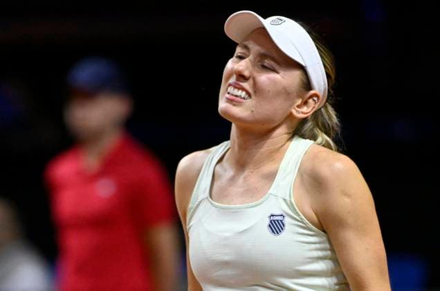 Ekaterina Alexandrova RUS disappointed Tennis Ladies Porsche Cup Porsche Tennis Grand Prix GP Stuttgart 2025 Porsche Arena 20 04 2024 DFL REGULATIONS PROHIBIT ANY USE OF PHOTOGRAPHS AS IMAGE SEQUENCES AND OR QUASI VIDEO Tennis Ladies Porsche Cup Porsche Tennis Grand Prix GP Stuttgart 2025