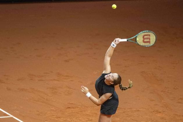 Jelena Ostapenko LAT xettx, Germany, Stuttgart, 20 04 2025, Tennis, Porsche Tennis Grand Prix, 2025, Semifinal, E Alexandrova J Ostapenko, Porsche Arena Photo A2 Bildagentur Peter Hartenfelser