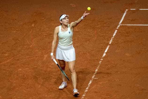 Ekaterina Alexandrova xettx, Germany, Stuttgart, 20 04 2025, Tennis, Porsche Tennis Grand Prix, 2025, Semifinal, E Alexandrova J Ostapenko, Porsche Arena Photo A2 Bildagentur Peter Hartenfelser