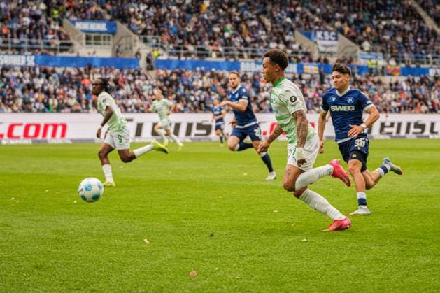 2 Soccer Bundesliga, Karlsruher SC SpVgg Greuther Fürth, 20 04 2025 Roberto Massimo SpVgg Greuther Fürth 11 2 Soccer Bundesliga, Karlsruher SC SpVgg Greuther Fürth BBBank Wildpark Karlsruhe, 20 04 2025 DFB DFL REGULATIONS PROHIBIT ANY USE OF PHOTOGRAPHS AS IMAGE SEQUENCES AND OR QUASI VIDEO Copyright: xBEAUTIFULxSPORTS Boscox