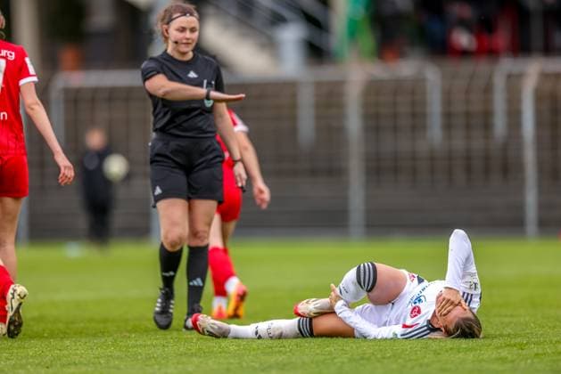 GER, Freiburg, SC Freiburg II vs FC Nürnberg, 2 Frauen Bundesliga, Fußball, DFB, Spielzeit 2024 2025, Möslestadion, 22 Spieltag, im Bild Medina DeÅ¡ić FC Nürnberg 10 DFB DFL REGULATIONS PROHIBIT ANY USE OF PHOTOGRAPHS AS IMAGE SEQUENCES AND OR QUASI VIDEO, 20 04 2025, Copyright: HMBxMedia HendrikxHamelau