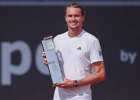 Tennis, ATP tournament in Munich, final, birthday boy Alexander Zverev wins the BMW Open