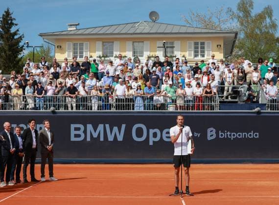 Alexander Zverev holds speech, club house in the background, award ceremony, Presentation Tennis BMW Open 2025 ATP 500 MTTC Iphitos Munich Germany April 20, 2025 Copyright: xJuergenxHasenkopfx