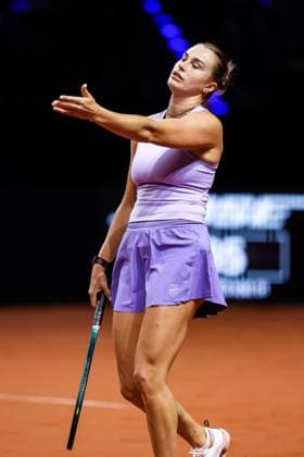 In the picture Aryna Sabalenka semi-final Aryna Sabalenka vs Jasmine Paolini ITA GER, Porsche Tennis Grand Prix GP Stuttgart 2025, WTA500, 20 04 2025 GER, Porsche Tennis Grand Prix GP Stuttgart 2025, WTA500, 20 04 2025 Stuttgart Copyright: xEibner-Pressefoto RogerxBuerkex EP