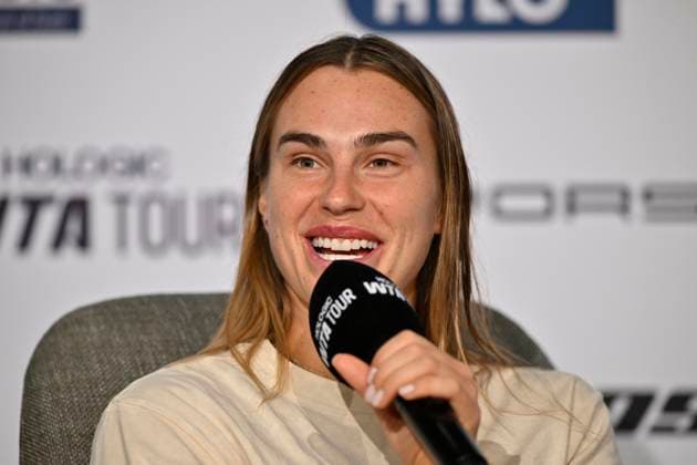 Aryna Sabalenka BLR Portrait Press Conference PK in Interview Microphone Micro Logo WTA Tennis Ladies Porsche Cup Porsche Tennis Grand Prix GP Stuttgart 2025 Porsche Arena 20 04 2024 DFL REGULATIONS PROHIBIT ANY USE OF PHOTOGRAPHS AS IMAGE SEQUENCES AND OR QUASI VIDEO Tennis Ladies Porsche Cup Porsche Tennis Grand Prix GP Stuttgart 2025