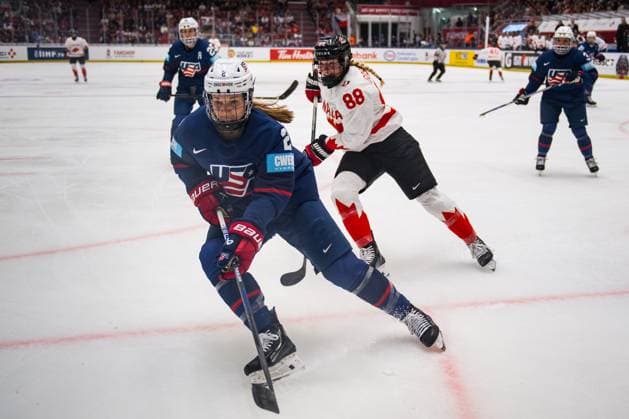 Lee Stecklein of USA, left, and Julia Gosling of Canada in action during the Ice hockey, Eishockey IIHF WomenÂ s World Championship, WM, Weltmeisterschaft the gold medal match USA vs Canada, Ceske Budejovice, Czech Republic, April 20, 2025. (CTKxPhoto PetrxSkrivanek) CTKPhotoP2025042004468  CTKPhotoP2025042004468